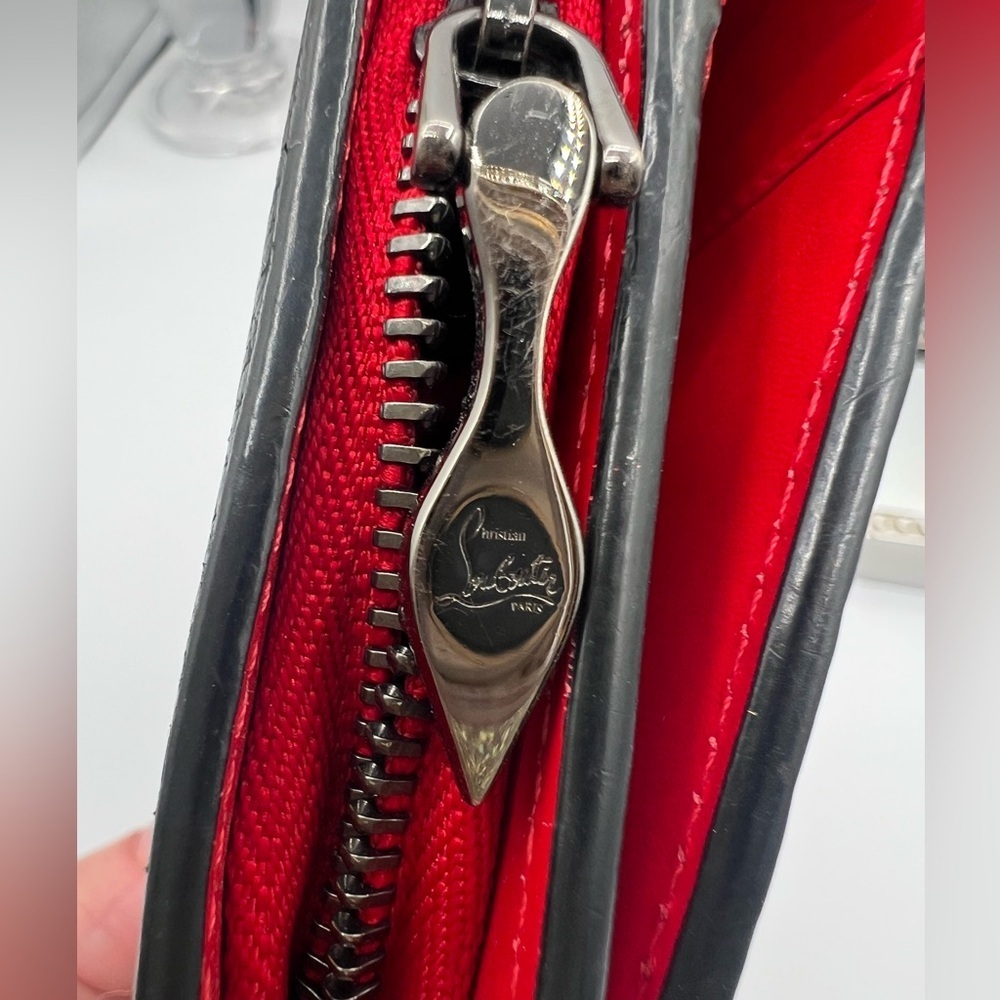 Christian Louboutin Authentic Calfskin Paloma Wallet - EUC - Picture 13 of 13